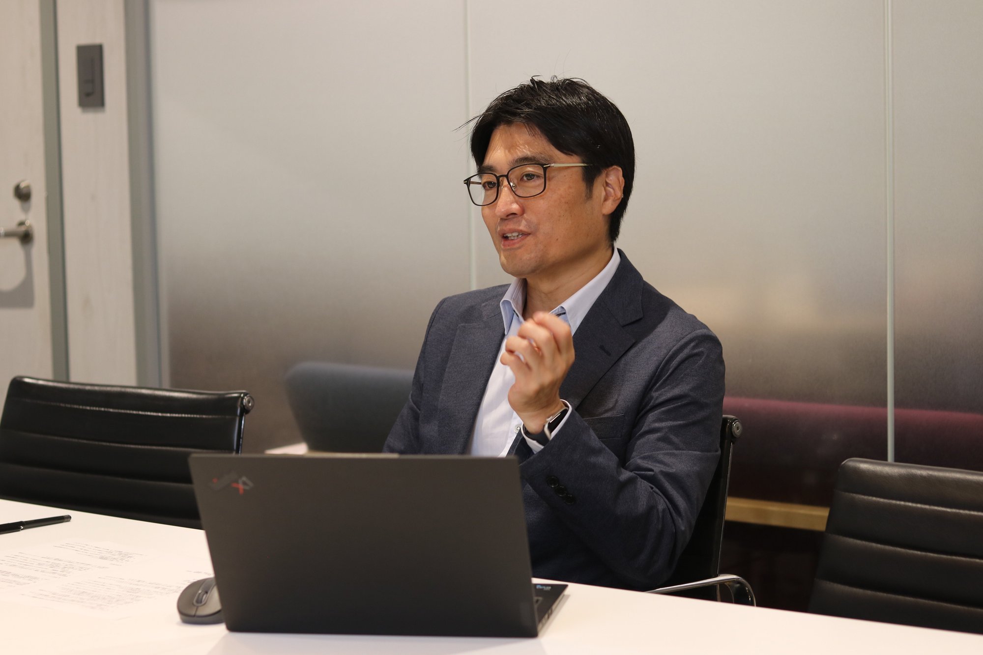 ClipLine代表取締役社長の高橋様が、新規事業に求めた「コンサル思考×実行の推進力」について語る様子