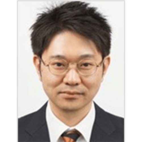 登壇者の冨田氏。戦略コンサルティングファーム出身で、製薬業界のDX・AI推進を専門とする